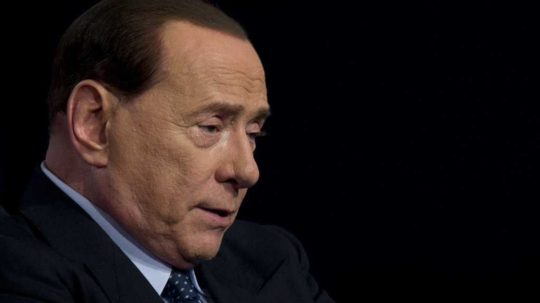 Berlusconi prekonal COVID-19, prepustili ho z nemocnice