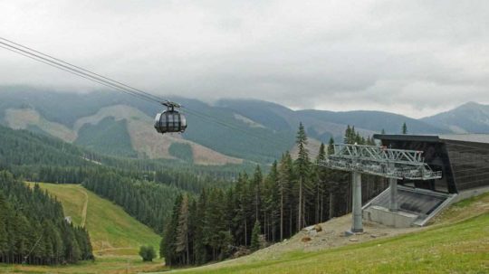 Horské strediská zažívajú návrat turistov