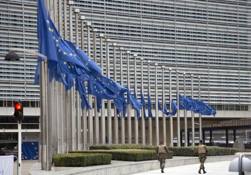 Európsky parlament sa obáva, že Európska komisia v rámci dohody s USA zmierni zákon o digitálnych trhoch
