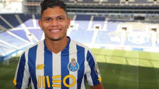 Hrával aj za Šamorín, teraz sa upísal slávnemu FC Porto