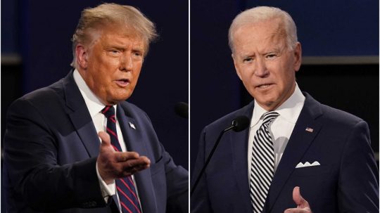 Posledná prezidentská debata v znamení vypínania mikrofónov. Trump aj Biden sú proti