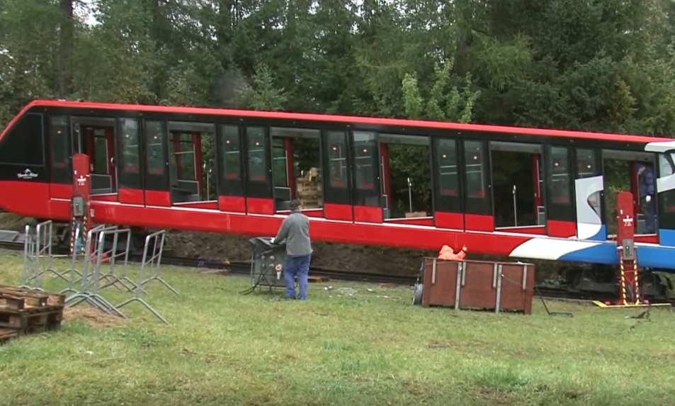 Lanovku v Tatrách dočasne nahradí elektrobus