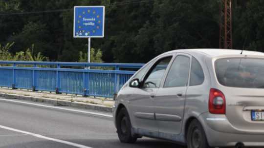 Od 15. novembra sa na Slovensko dostanete len s negatívnym testom