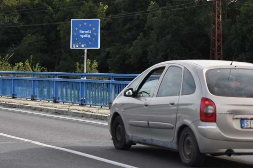 Od 15. novembra sa na Slovensko dostanete len s negatívnym testom