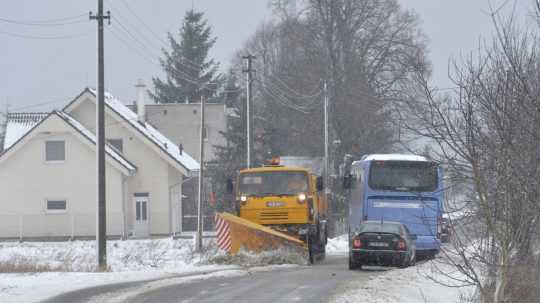 Samosprávy pre koronakrízu vybrali na daniach menej, riešia, ako zvládnuť zimnú údržbu