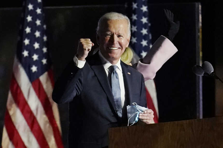 Biden predbehol Trumpa v Pensylvánii. Je blízko k tomu, aby sa stal prezidentom USA
