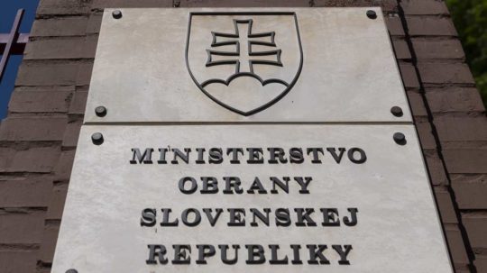 Web ministerstva obrany bol terčom útoku