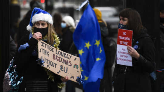 Europarlament stanovil na dohodu o brexite trojdňové ultimátum