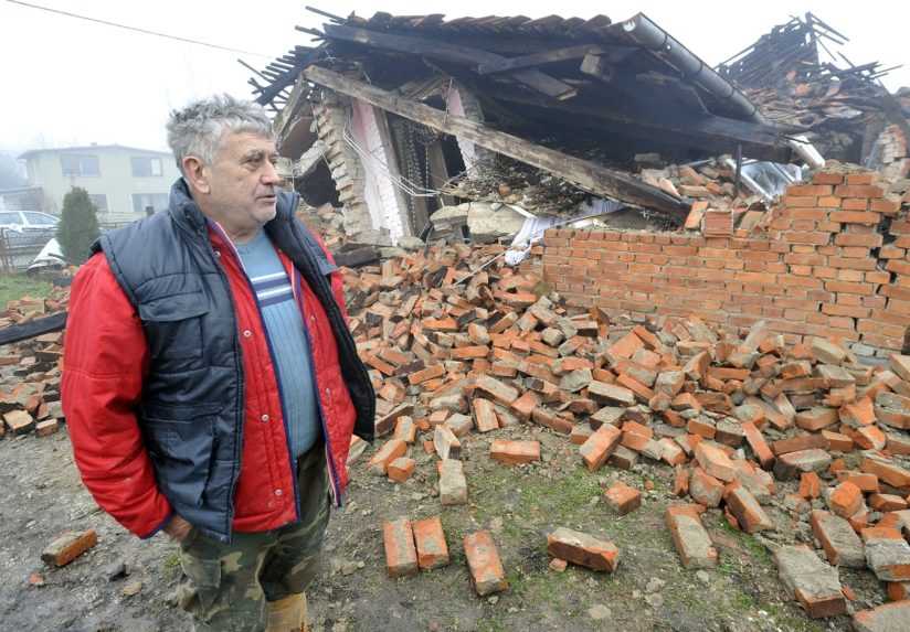 Zemetrasenie v Chorvátsku zničilo stovky budov, do zeme prúdi pomoc spoza hraníc