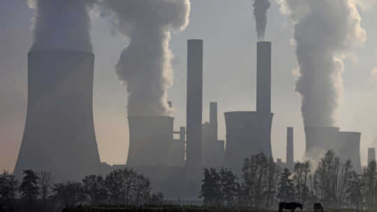 Lídri EÚ sa dohodli na prísnejších klimatických cieľoch