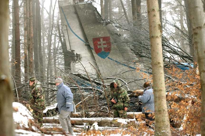 Uplynulo 15 rokov od havárie slovenského vojenského špeciálu