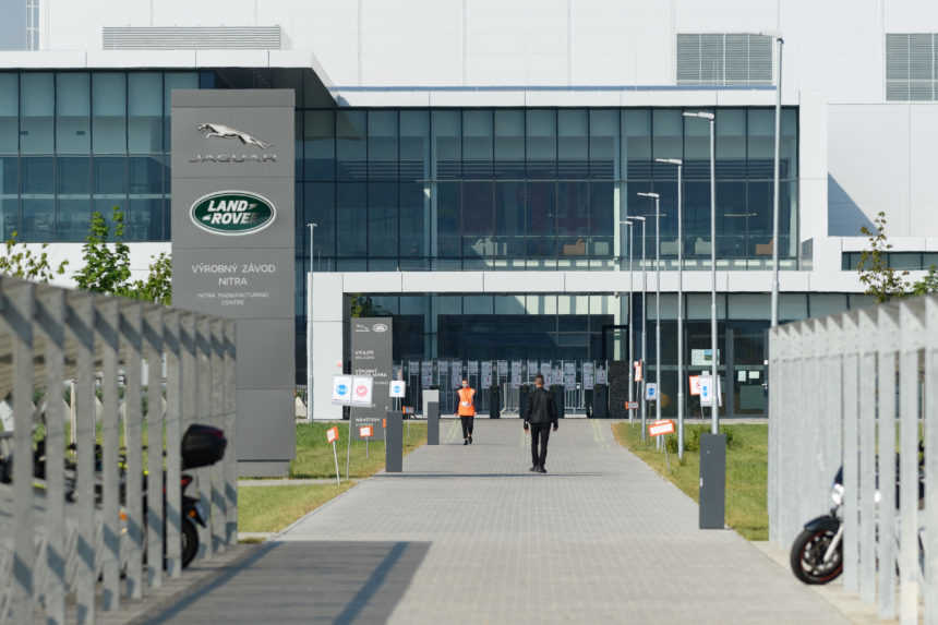 Nitriansky Jaguar Land Rover spustil druhé kolo testovania