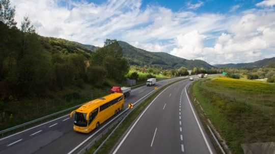 Nepravidelní autobusoví dopravcovia môžu požiadať o dotáciu na pokrytie strát