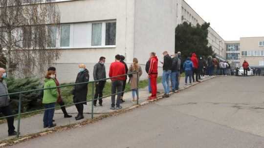 Zvolenská nemocnica je na hranici možností, prijíma pacientov z naplnených zariadení