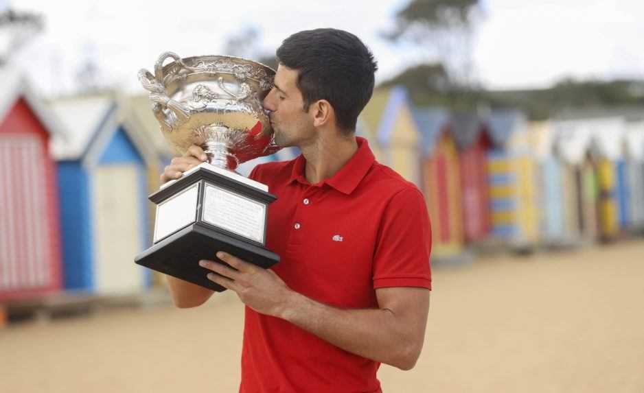 Djokovič jasným lídrom rebríčka ATP, rekord Federera čoskoro padne