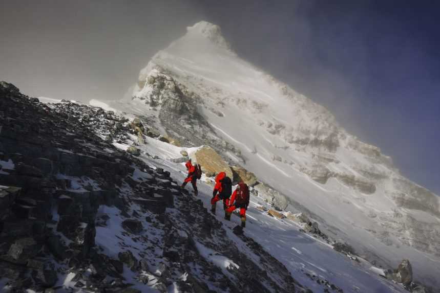 Sfalšovali výstup na Mount Everest, Nepál im zakázal horolezectvo