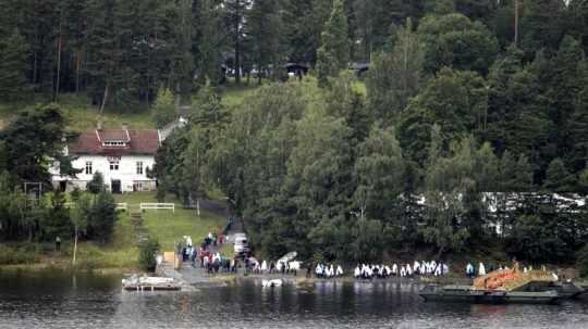 Na ostrove Utöya postavia pamätník, pripomenie obete masakry z roku 2011