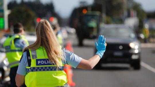 Nový Zéland pre ohnisko nákazy v Austrálii pozastavil „cestovateľskú bublinu“