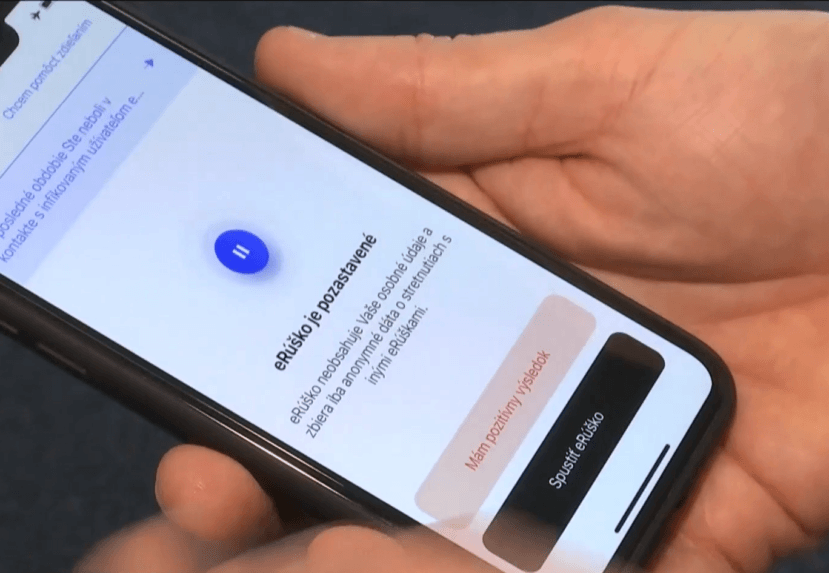 Aplikácie eKaranténa a eRúško. Jedna čaká na spustenie, druhá sa ho zrejme ani nedočká