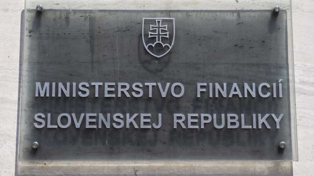 Štát minul miliardovú rezervu na boj s pandémiou za prvé dva mesiace