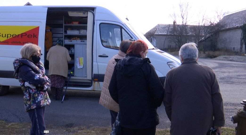 Viaceré obce sú bez obchodu s potravinami, problémy majú najmä seniori