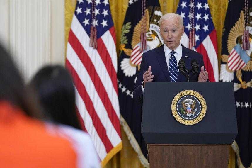 Biden má nový ambiciózny plán. Chce výrazne zrýchliť očkovanie