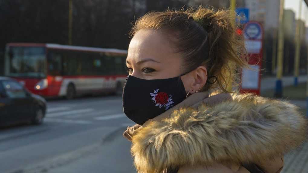 Lekárska komora žiada ľudí, aby dodržiavali opatrenia: Nápor na ambulancie pretrváva