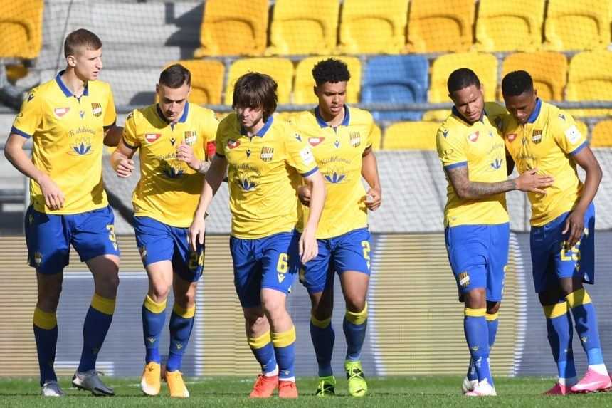 Futbalisti DAC-u sa tešia po strelení vyrovnávajúceho gólu na 1:1.