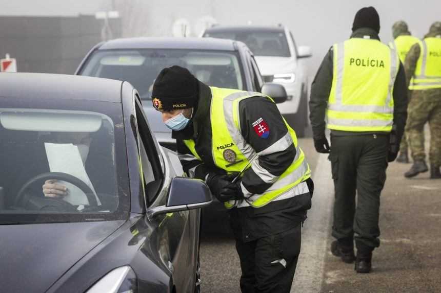 V e-hranici je 1 327 osôb s príchodom z Maďarska, pozitívna bola jedna vzorka