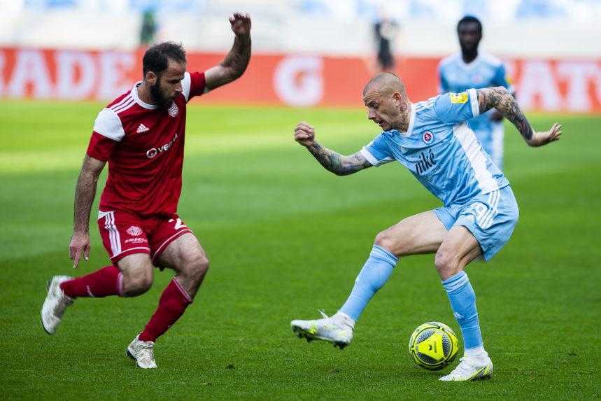 Slovan si v prvom pohárovom semifinále pohodlne poradil s Duklou