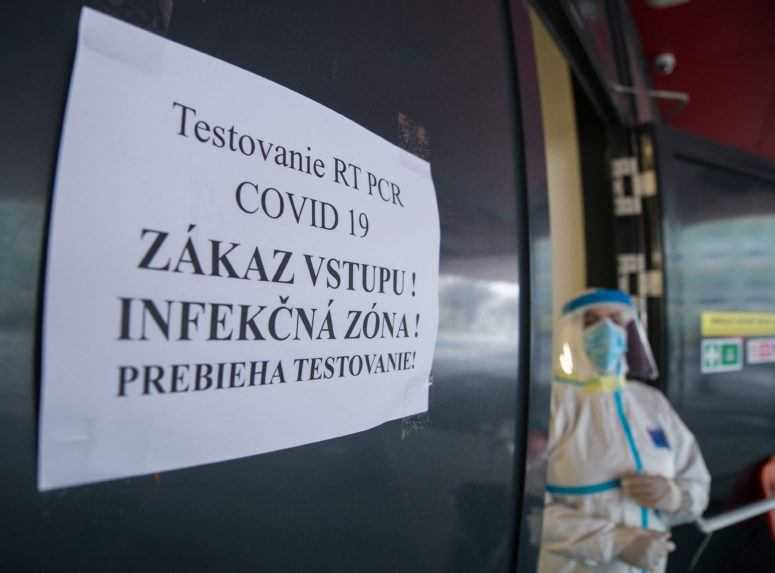 Hospitalizovaných je o 32 menej, PCR testy zachytili 116 prípadov