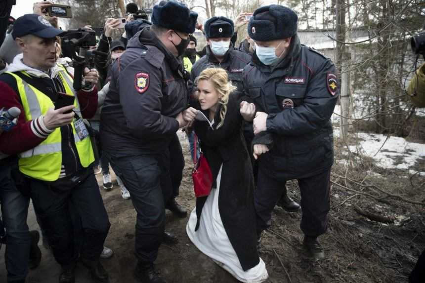 Ruská polícia zadržala Navaľného osobnú lekárku