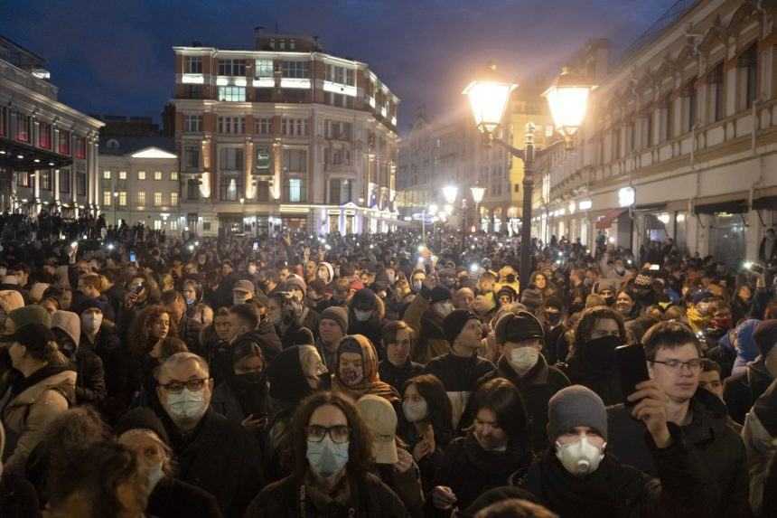 Ruská polícia zatkla viac ako 1 700 ľudí, ktorí demonštrovali za Navaľného