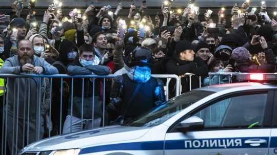 Ruská polícia zatkla viac ako 1 700 ľudí, ktorí demonštrovali za Navaľného