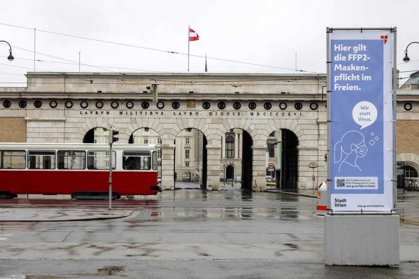 Rakúsko od pondelka zavedie celoštátny lockdown pre nezaočkovaných