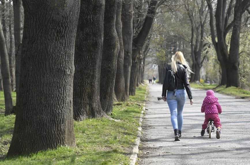 Vláda odobrila predĺženie núdzového stavu