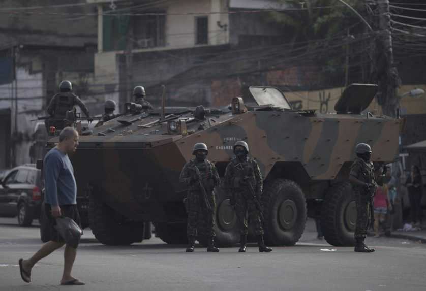 Pri policajnom zásahu vo favele v Riu de Janeiro zomrelo najmenej 25 ľudí