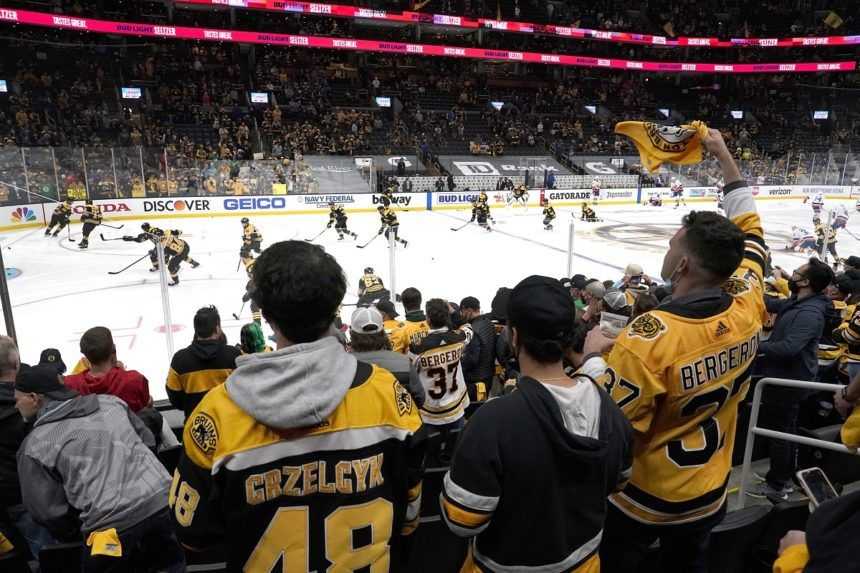 Montreal si v predĺžení vynútil siedmy zápas, Boston vstúpil do 2. kola víťazne