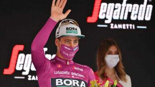 Peter Sagan s ďalším pódiom na Gire, tentoraz bol tretí