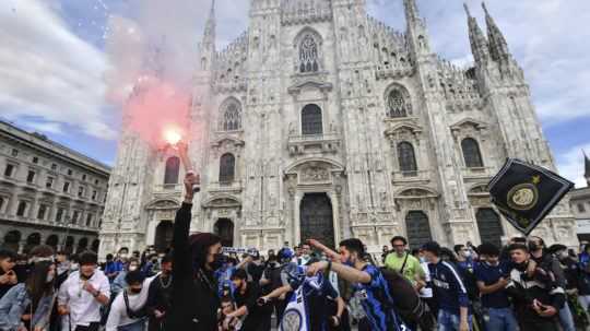 Inter ukončil hegemóniu Juventusu, Škriniar sa teší z titulu