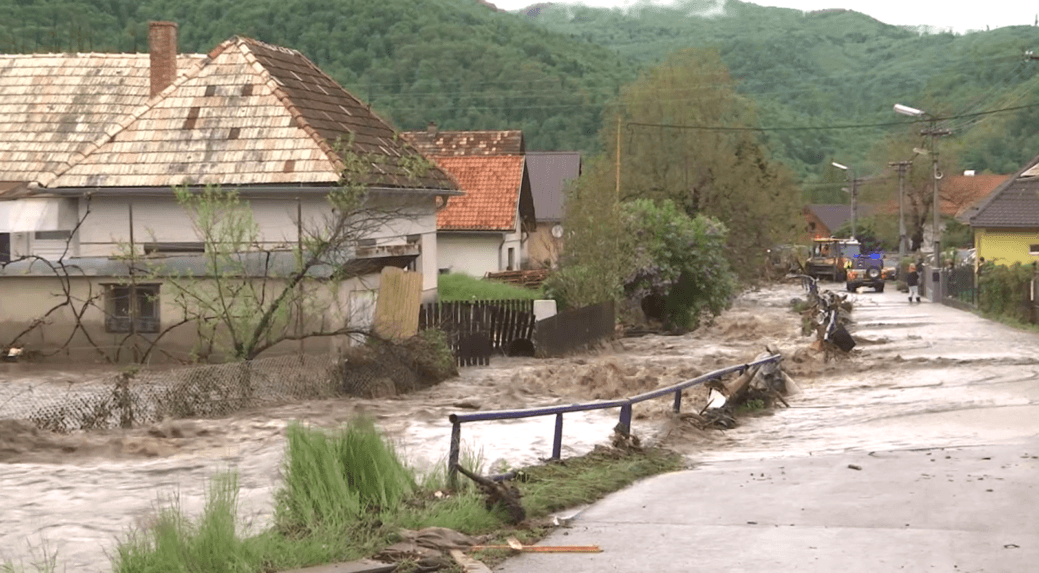 Rudno nad Hronom sa spamätáva z katastrofy, premiér prisľúbil peniaze zo svojej rezervy