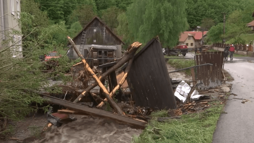 Rudno nad Hronom sa spamätáva z katastrofy, premiér prisľúbil peniaze zo svojej rezervy
