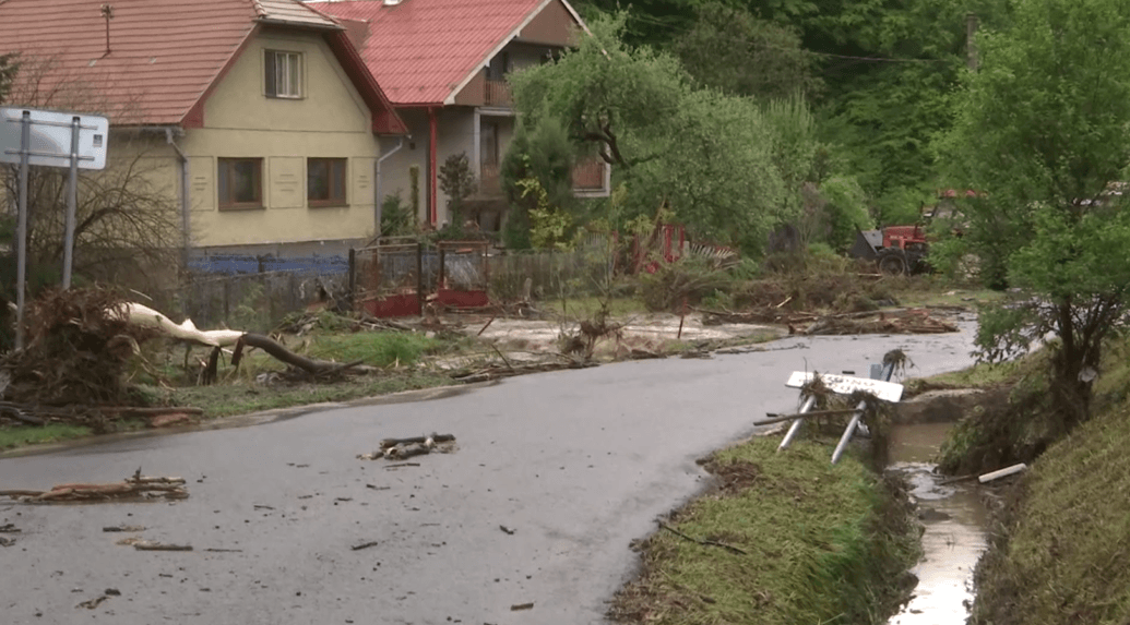 Rudno nad Hronom sa spamätáva z katastrofy, premiér prisľúbil peniaze zo svojej rezervy