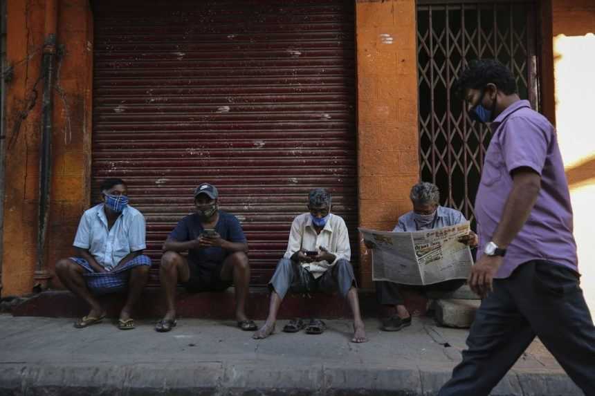 India nariadila sociálnym sieťam, aby odstránili príspevky o „indickom variante“