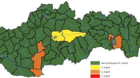 SHMÚ varuje pred povodňami. Pre niekoľko okresov vydal výstrahu 2. stupňa