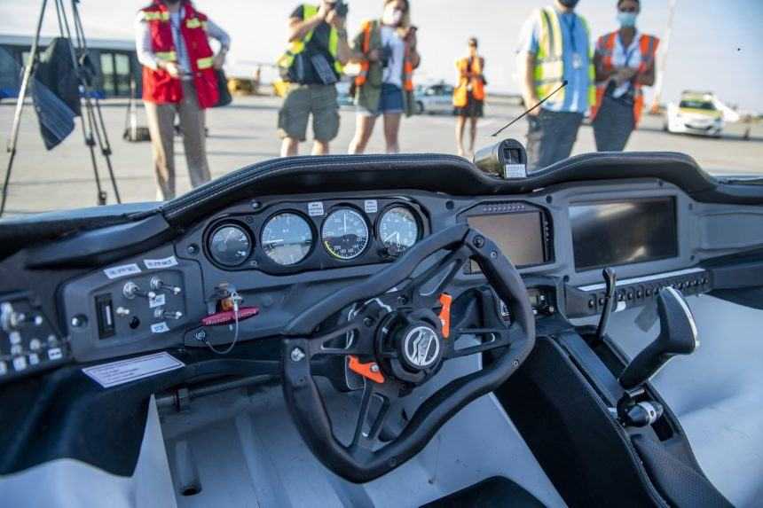 Na snímke kokpit lietajúceho auta AirCar po prílete z Nitry na Letisko Milana Rastislava Štefánika v Bratislave 28. júna 2021.