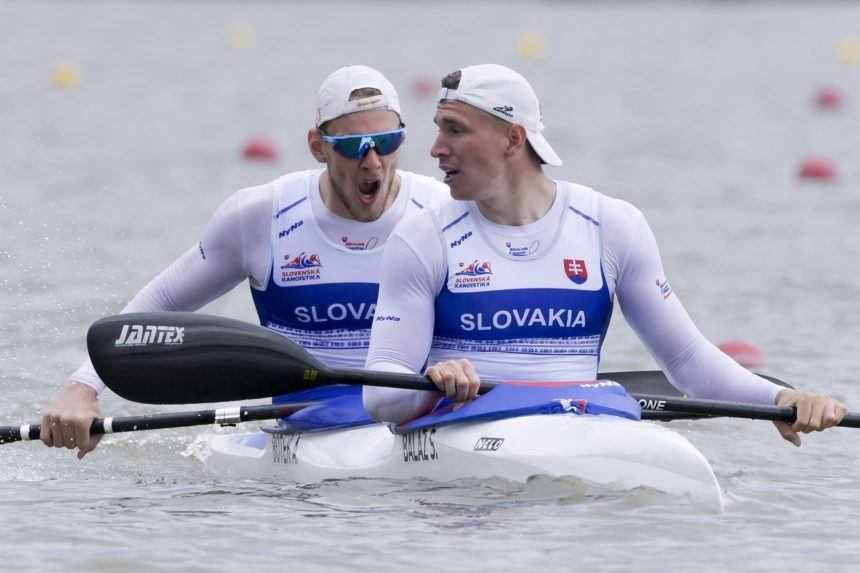 Slovenský dvojkajak získal na majstrovstvách Európy striebro v K2 na 1 000 m trati