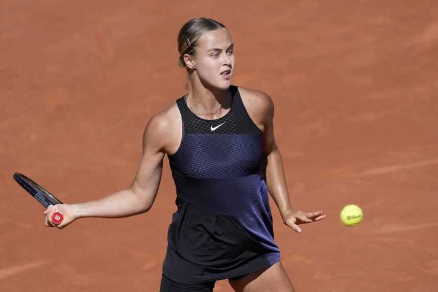 Slovensko už na Roland Garros v dvojhre nemá zástupcu. Aj Schmiedlová skončila v 1. kole