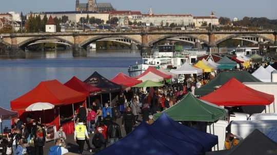 Slovensko bude na českej pandemickej mape od pondelka oranžové