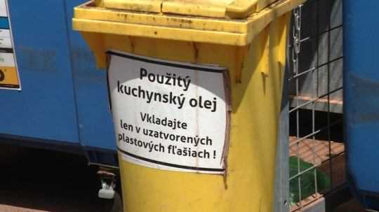 Nevyužitý potenciál: Tony kuchynského oleja končia v koši, dajú sa pritom využiť aj inak